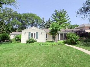 334 Wilmette Ave, Glenview, IL 60025