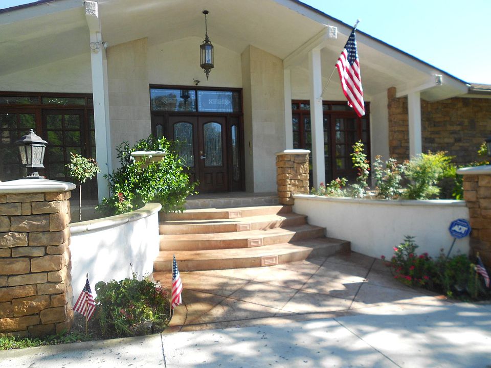 17220 Ballinger St B, Northridge, CA 91325 Zillow