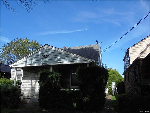 2nd image of 535 26th St