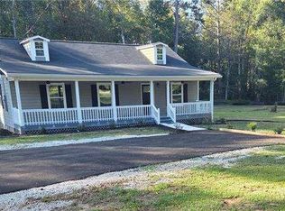 81 Lawanda Ln, Hiram, GA 30141