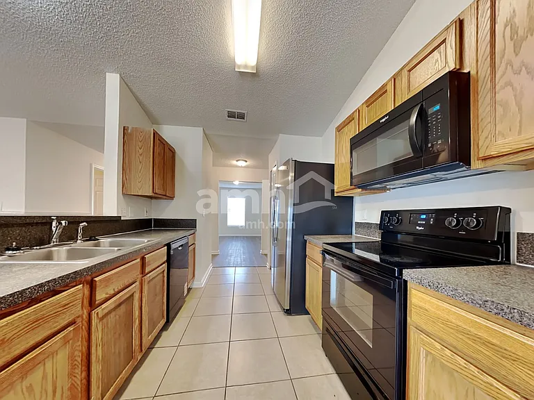 2737 Taylor Hill Dr — Photo 3