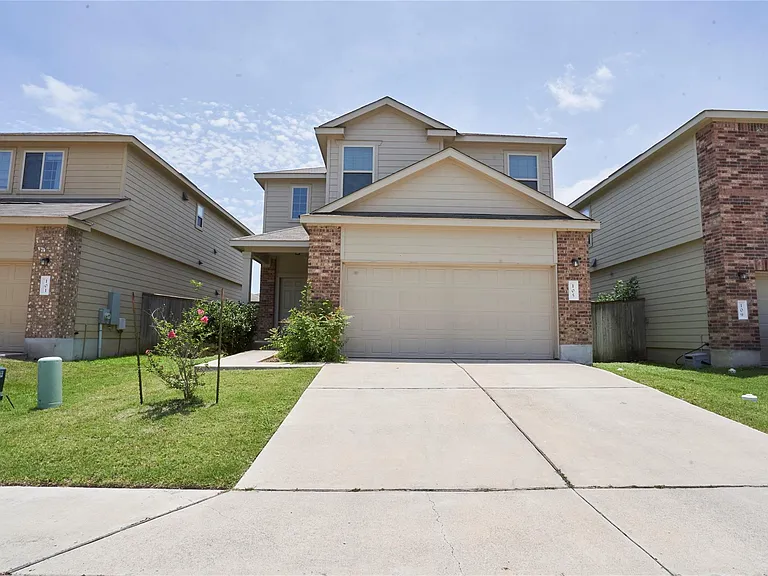 105 Comet Dr — Photo 1