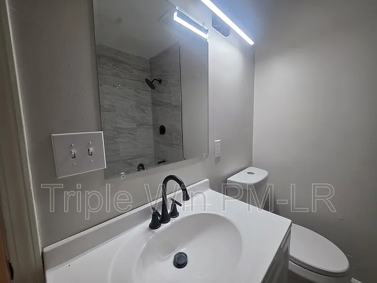 8700 Winston Dr — Photo 18