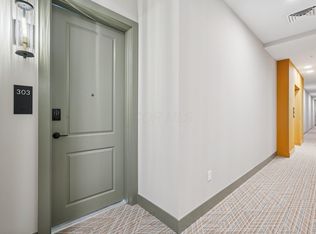 2842 Gunnison Dr #303, Columbus, OH 43228