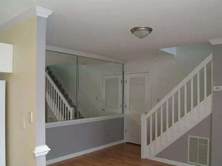 209 Amersham Dr #G — Photo 6