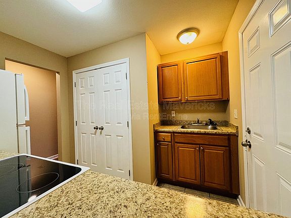 2nd image of 4619 Kirkland Ave