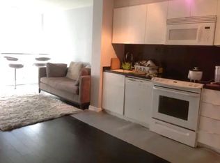 10 Capreol Ct #1057, Toronto, ON M5V 4B3