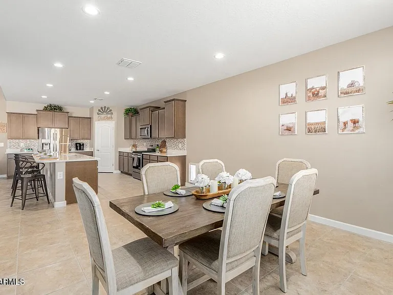 30916 W Verde Ln — Photo 9