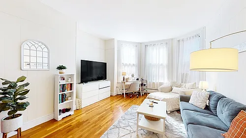 289 Beacon St #6 Photo 1