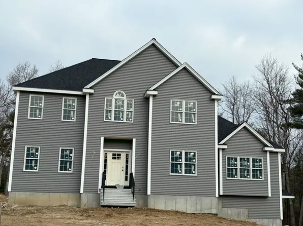 389 Rebecca Rd, Whitinsville, MA 01588