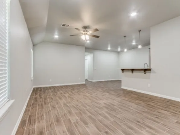 12905 Villa Ave #B, Yukon, OK 73099