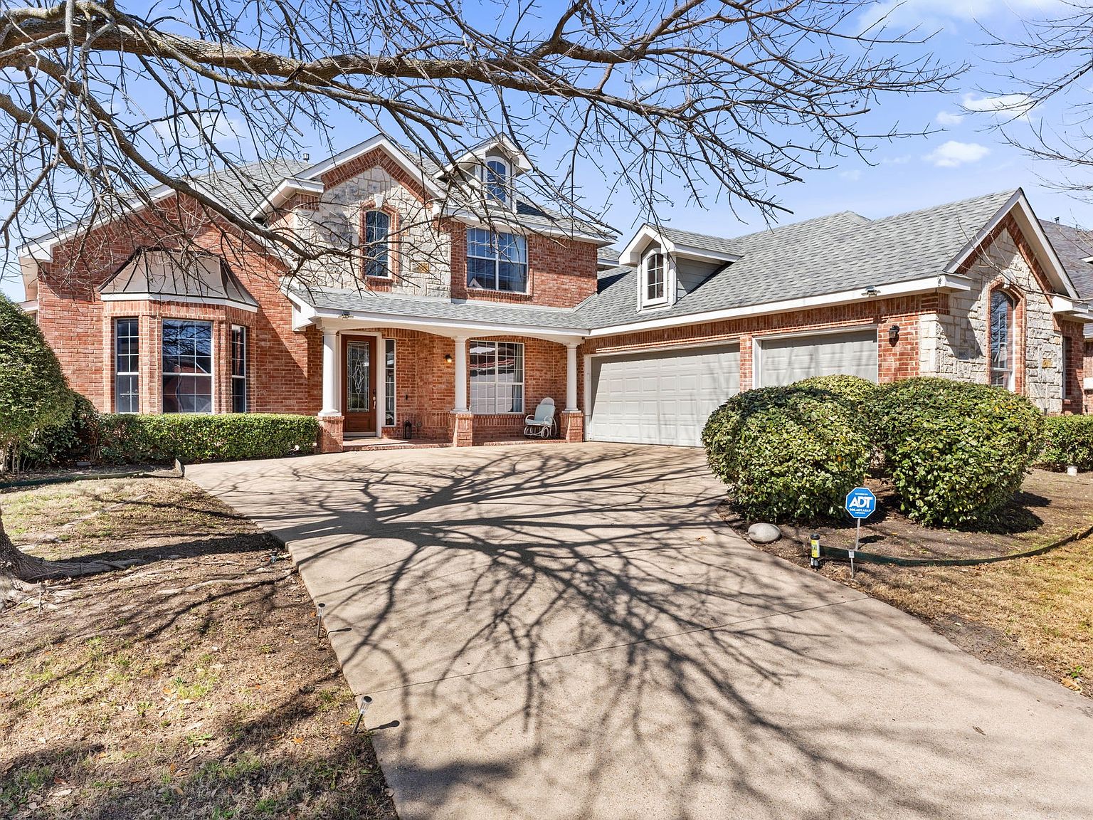 10005 Fairway Vista Dr