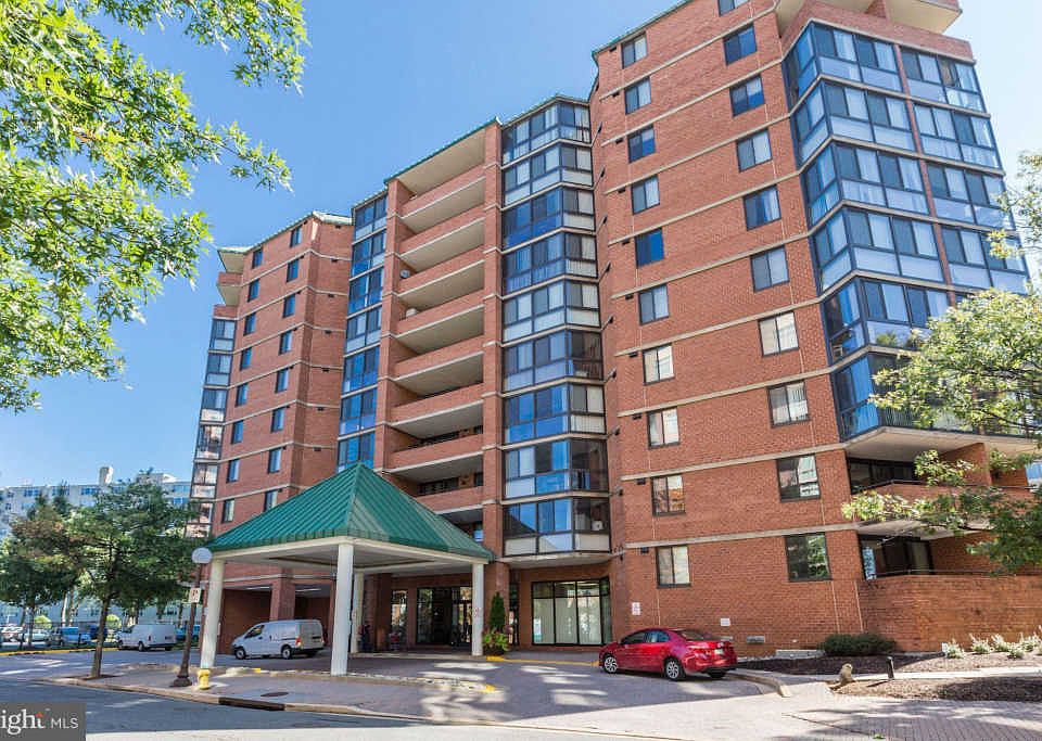 1st image of 1001 N Randolph St APT 316