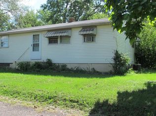 450 Colby St, Bourbon, MO 65441