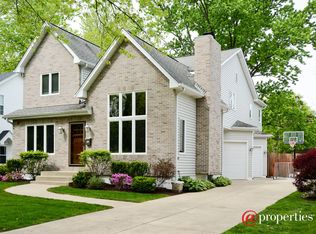 716 Highland Ave, Barrington, IL