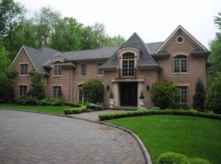 44 Ogle Rd, Old Tappan, NJ 07675