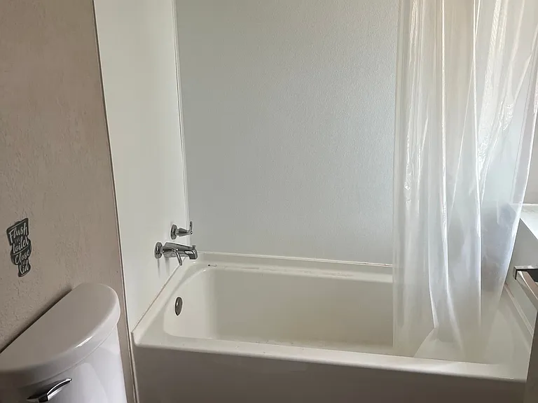 4900 Walnut St #4 — Photo 7