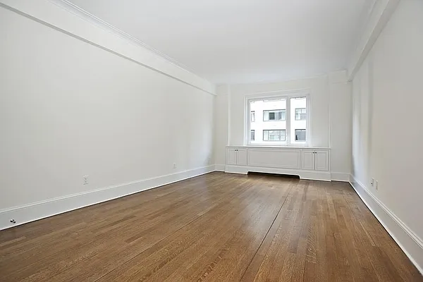 Rented by R New York | media 67