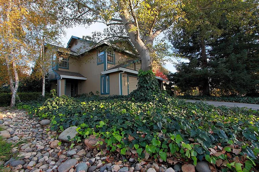 1058 Fallon Woods Way photo 1