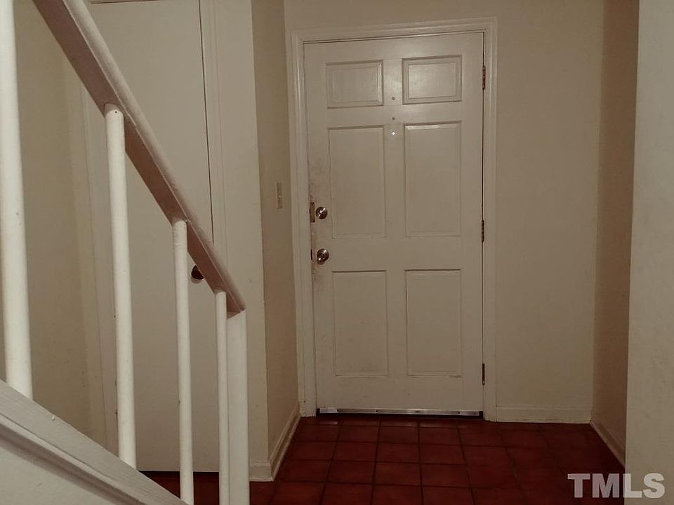 2nd image of 875 Mlk Jr Blvd #18