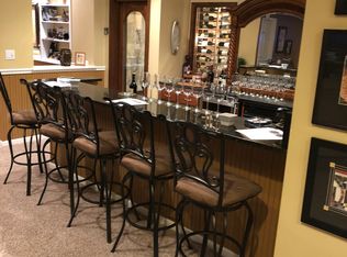 2674 Devils Backbone Rd, Cincinnati, OH 45233