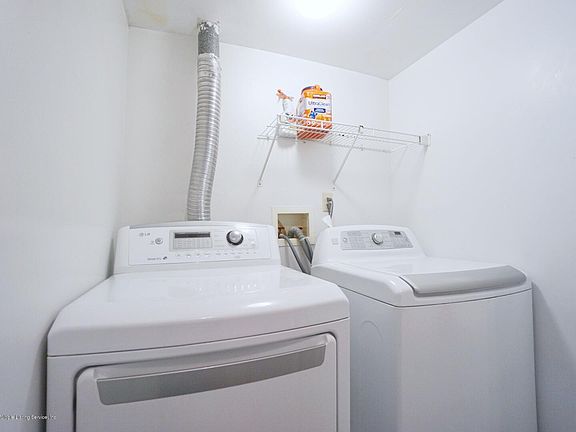 5th image of 332 Aspen Knolls Way