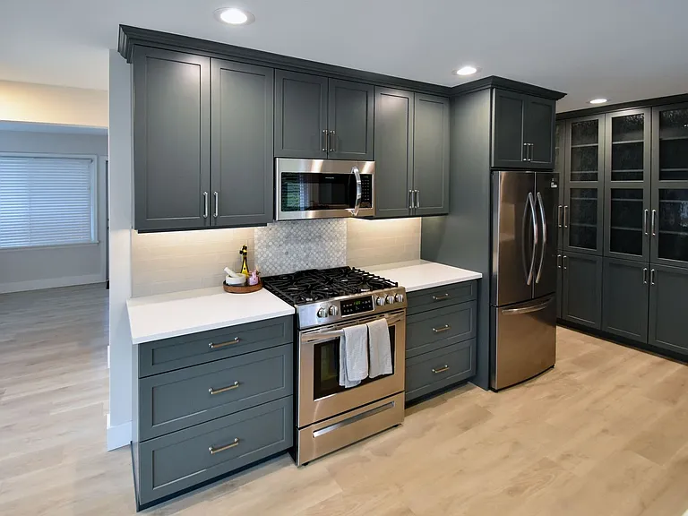 7605 Sunset Cir W — Photo 8