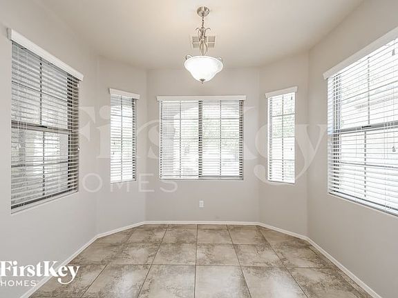 5th image of 4191 E Velasco St