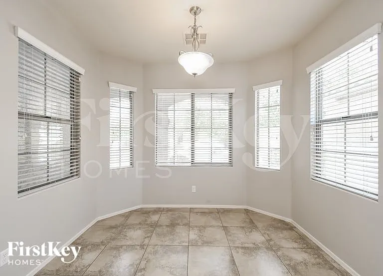 4191 E Velasco St — Photo 5