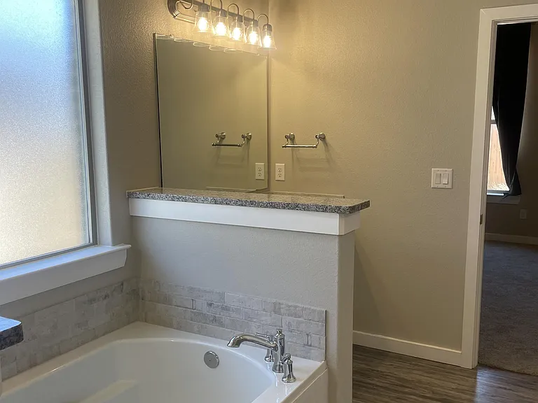 1334 Bourbon St — Photo 15