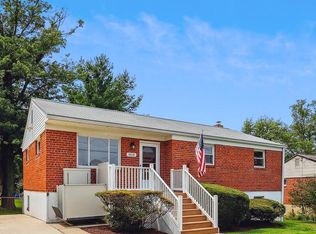 4818 Creek Shore Dr, Rockville, MD 20852