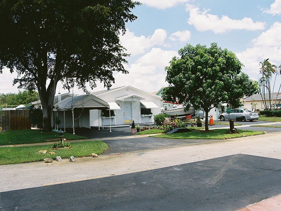 1st image of 7305 SW 3rd Ct