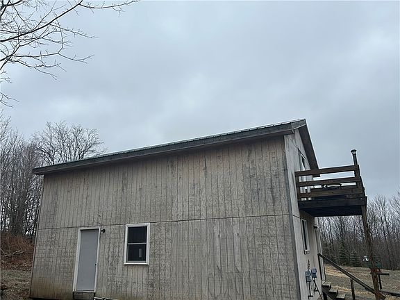 3rd image of 1318 Chambers Rd
