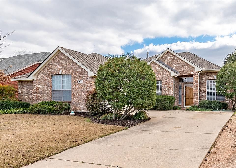 1st image of 117 Rolling Rock Dr