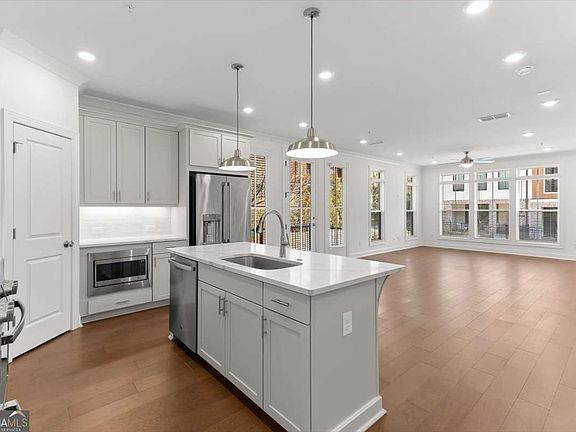 5th image of 445 Olmstead Way