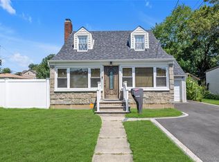 321 Washington Ave, Roosevelt, NY 11575