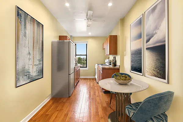 Sold by Compass | media 2