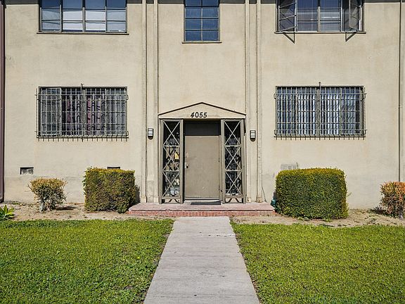 3rd image of 4025 West Blvd APT B