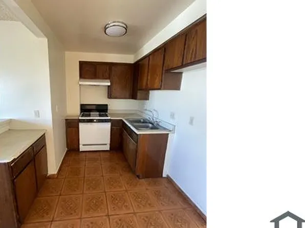 1607 E Cruces St APT 3, Wilmington, CA 90744