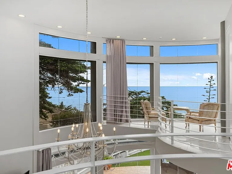 11834 Pacific Coast Hwy — Photo 18