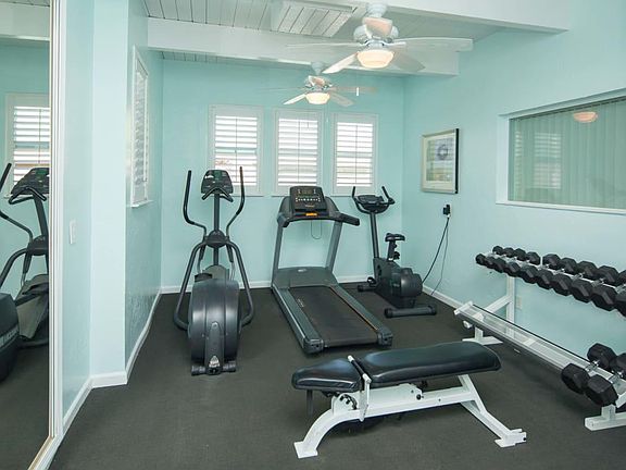 4th image of 1630 Merrill St #211