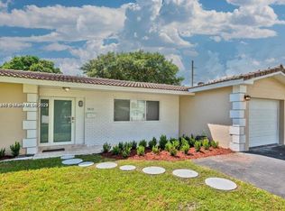 5510 Pierce St, Hollywood, FL 33021