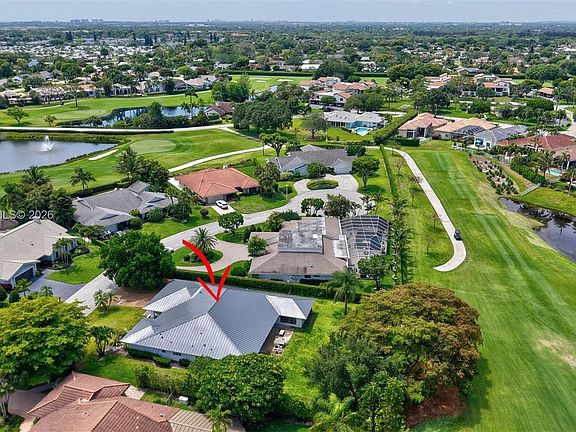 5th image of 712 Pine Lake Dr