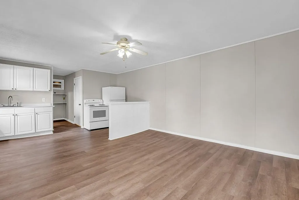 1 bed, 500 sqft, $675 — Photo 2