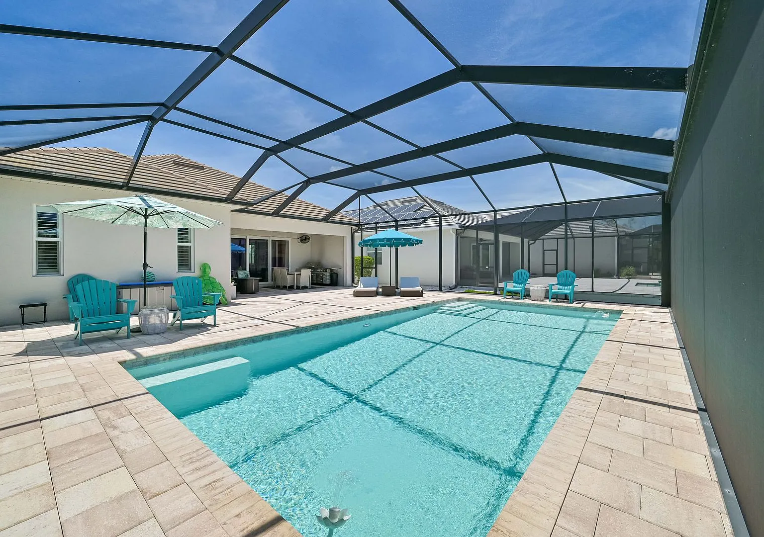 3 bed, 2247 sqft, $5,400 — Photo 3