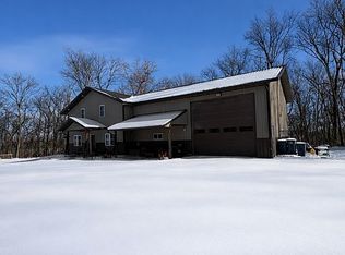 2132 315th Ave, Ridgeway, IA 52165