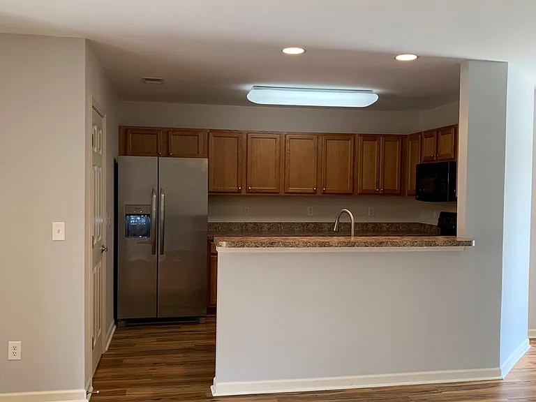 1032 Bridgeport Way — Photo 18