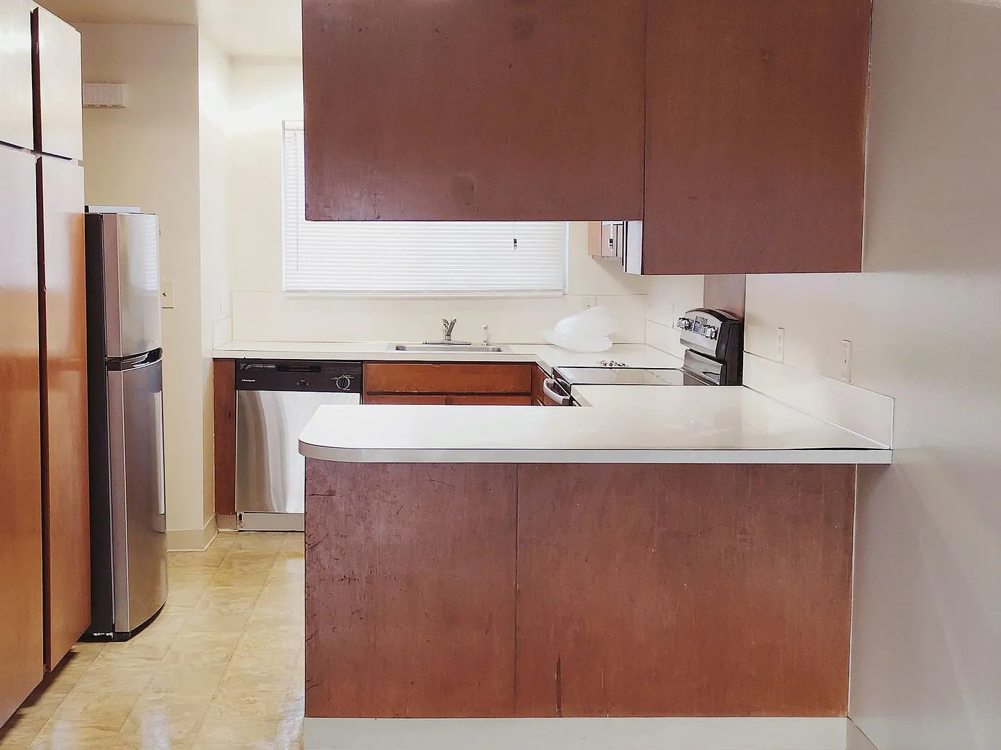 Holly Lane Apartments (HLA) — Photo 4