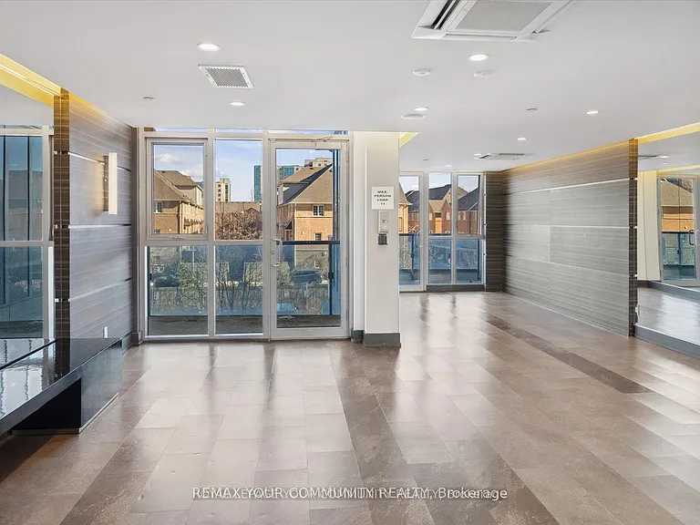9471 Yonge St #230 — Photo 25