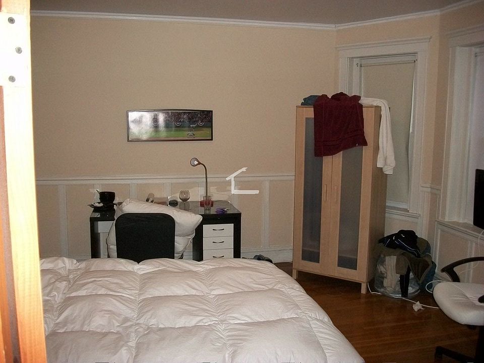 2nd image of 157 Thorndike St #3SH